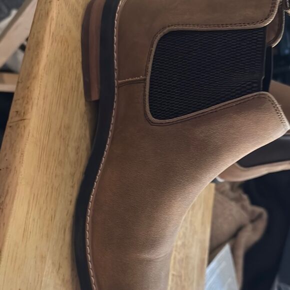 Men\'s Brown Chelsea Boots new in box main image 4